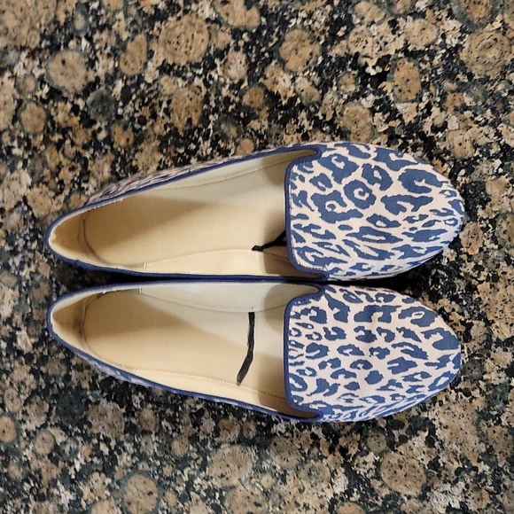 Navy Leopard Flats - Picture 3 of 5
